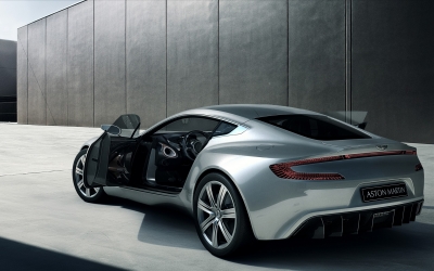 Aston-Martin_003001.jpg